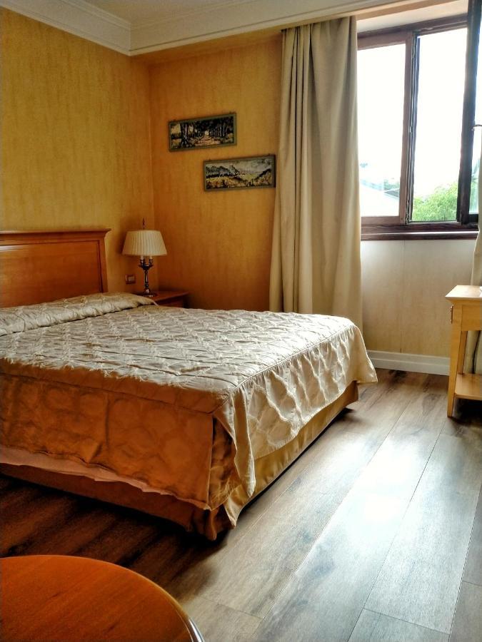 Gran Osteria Tre Noci Hotel ซิสเตียนา ภายนอก รูปภาพ