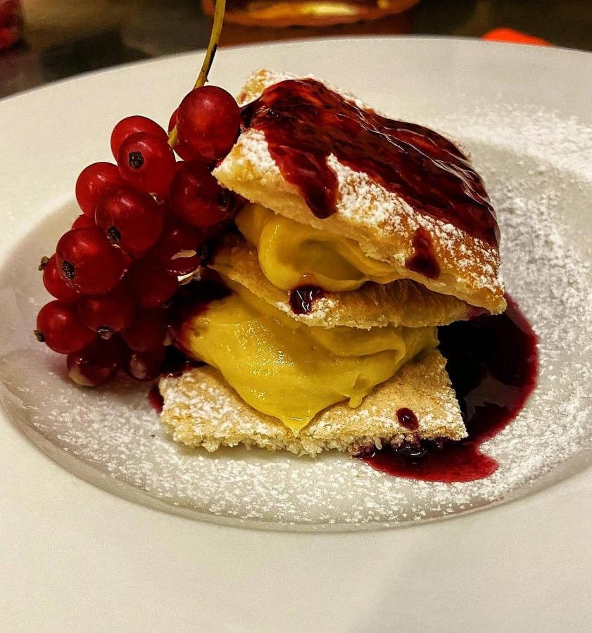 Gran Osteria Tre Noci Hotel ซิสเตียนา ภายนอก รูปภาพ